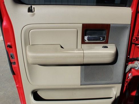 Used 2007 Ford F150 Lariat image 16