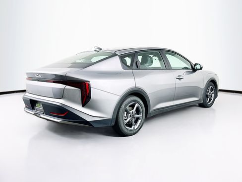 Used 2025 Kia K4 FWD image 9