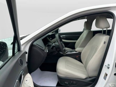 Certified 2023 Hyundai Sonata SEL w/ Cargo Package image 16
