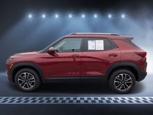 Used 2024 Chevrolet TrailBlazer LT image 6