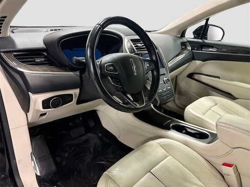 Used 2016 Lincoln MKC Black Label w/ Lincoln MKC Climate Package image 9