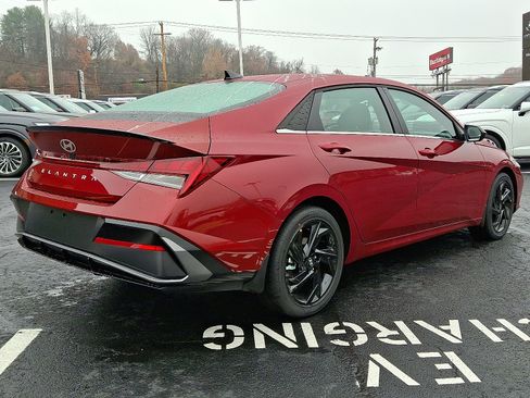 New 2026 Hyundai Elantra SEL Sport Premium FWD image 4