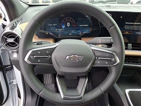 New 2026 Chevrolet Equinox ACTIV image 8