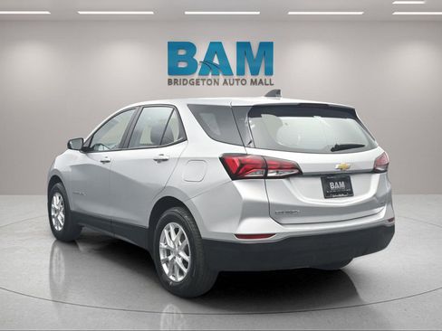 Certified 2022 Chevrolet Equinox LS AWD/4WD image 42