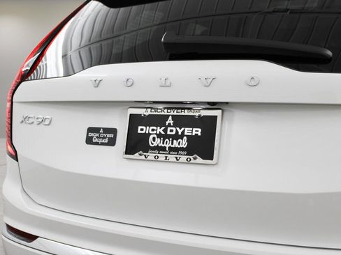 New 2026 Volvo XC90 B5 Core AWD/4WD image 35