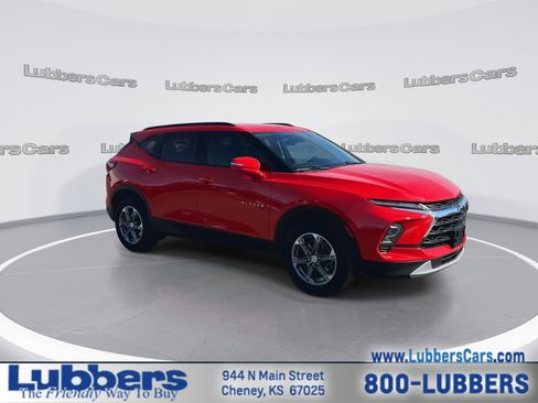 Used 2024 Chevrolet Blazer LT w/ Sound & Technology Package image 2