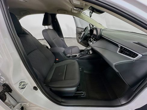 Used 2024 Toyota Corolla LE FWD image 12