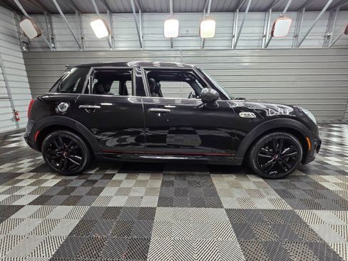 Used 2018 MINI Cooper S FWD image 10