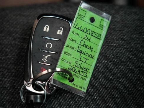 Used 2024 Chevrolet Equinox LT FWD image 7