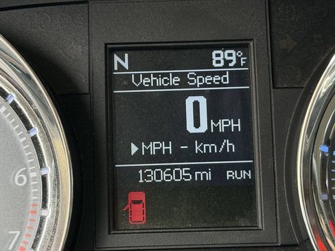 Used 2012 Chrysler Town & Country Touring-L w/ Entertainment Group #2 FWD image 12