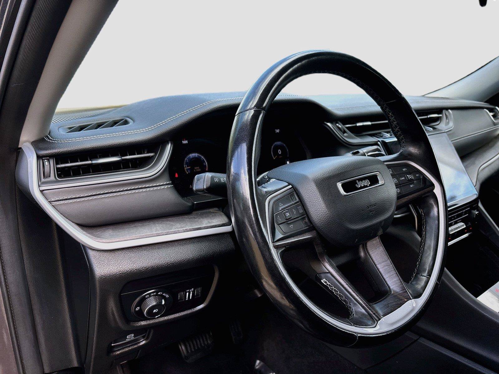 Used 2022 Jeep Grand Cherokee L Limited w/ MOPAR Finishing Package RWD image 32