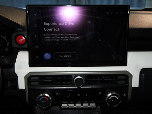 Used 2024 Toyota Tacoma TRD Off-Road AWD/4WD image 13