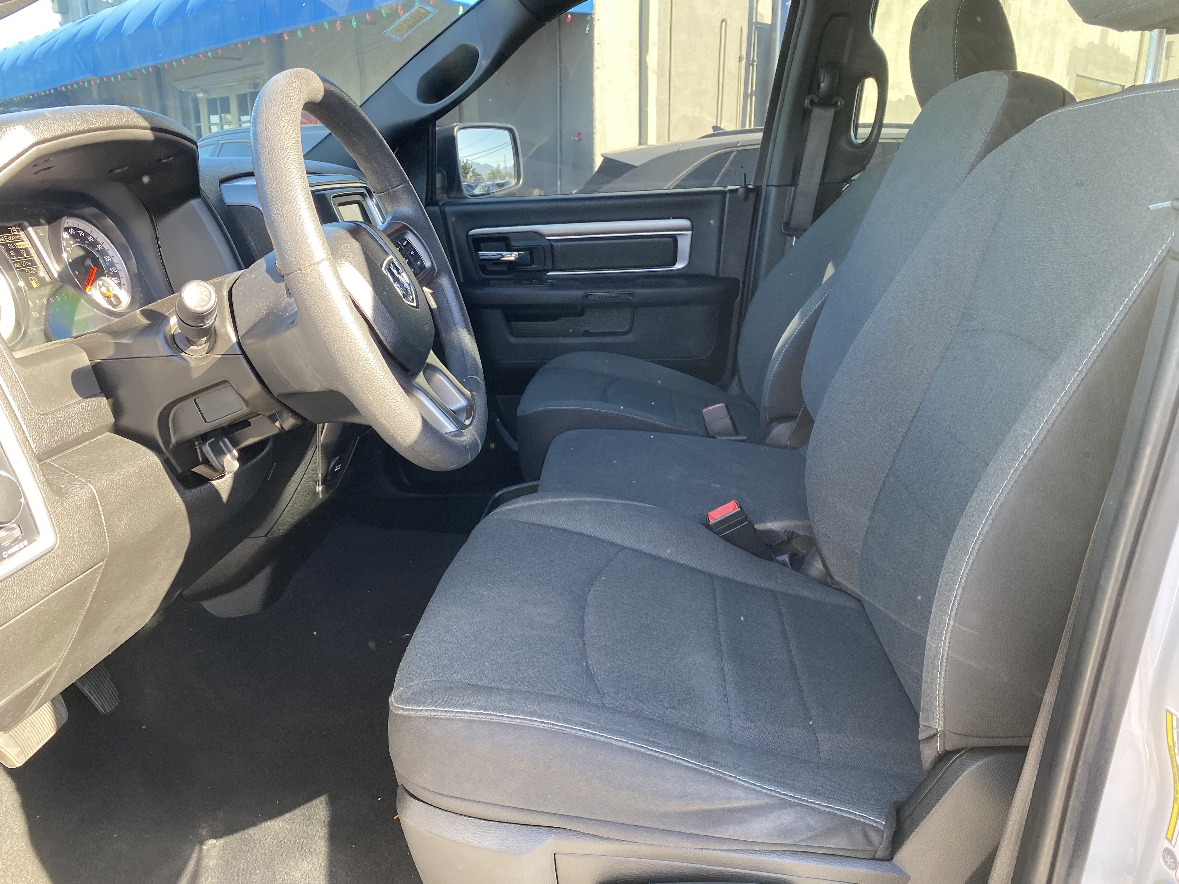 Used 2024 RAM 1500 Warlock RWD image 15