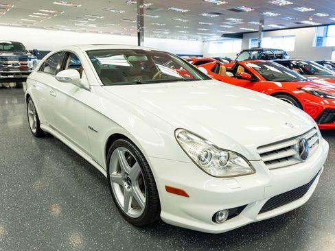 Used 2007 Mercedes-Benz CLS 63 AMG image 3