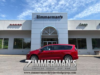 New 2026 Chrysler Pacifica Select