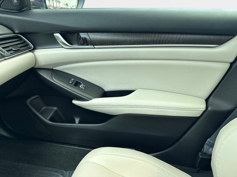 Used 2021 Honda Accord EX-L image 21