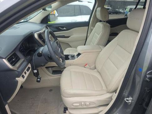 Used 2023 GMC Acadia Denali w/ Denali Ultimate Package FWD image 7