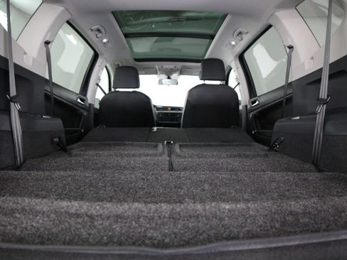 Used 2020 Volkswagen Tiguan SE FWD image 33