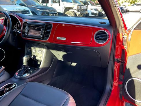 Used 2014 Volkswagen Beetle 2.5 image 18