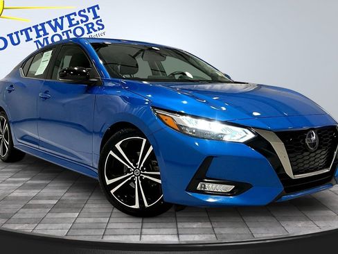 Used 2023 Nissan Sentra SR w/ Electronics Package image 3