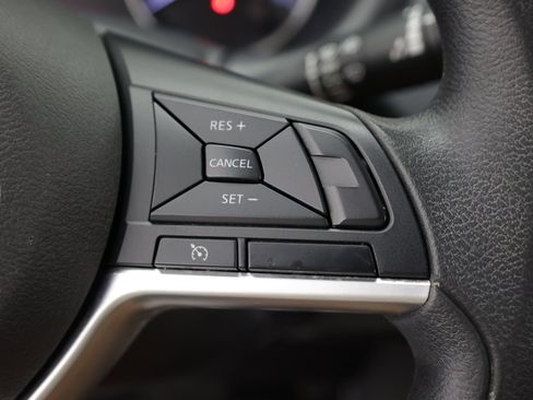 Used 2021 Nissan Kicks S FWD image 23