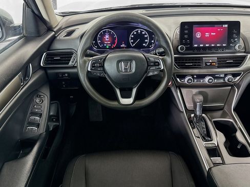 Used 2018 Honda Accord LX image 16