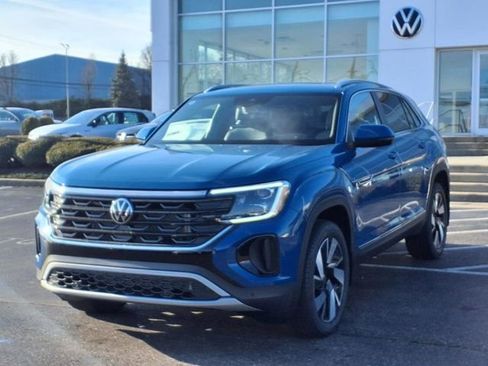 New 2025 Volkswagen Atlas Cross Sport SEL AWD/4WD image 2