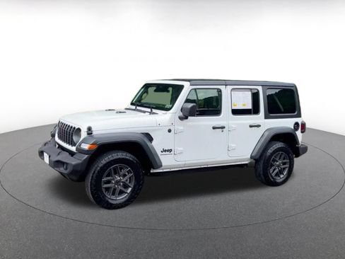 Used 2025 Jeep Wrangler Sport S AWD/4WD image 8