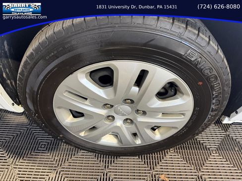 Used 2017 Dodge Grand Caravan SE FWD image 11