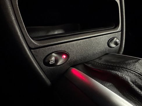 Used 2002 Porsche 911 Turbo image 66