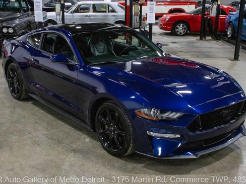 Used 2019 Ford Mustang GT Premium w/ Ford Safe & Smart Package image 9