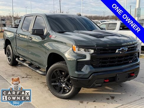 Used 2025 Chevrolet Silverado 1500 LT Trail Boss w/ Convenience Package II image 4