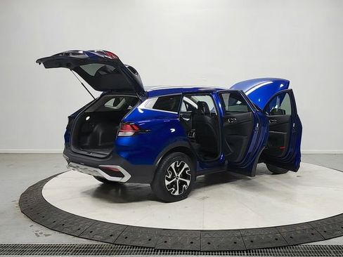 Used 2024 Kia Sportage EX AWD/4WD image 15