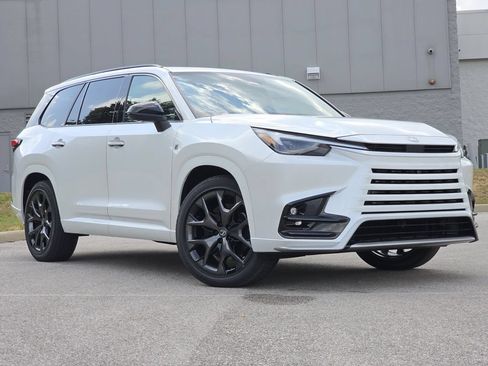 New 2026 Lexus TX 500h AWD image 1