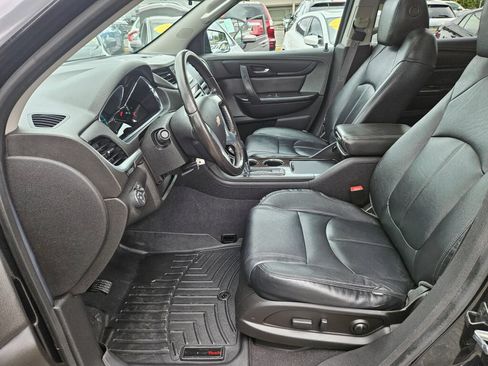 Used 2015 Chevrolet Traverse LT AWD/4WD image 16