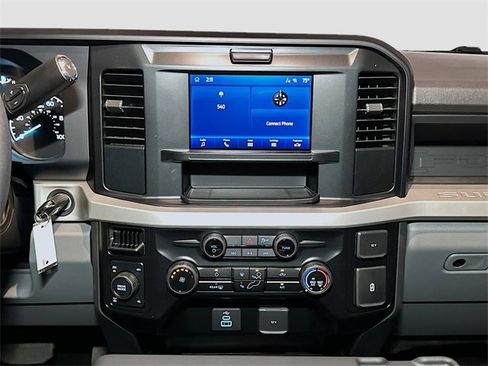 New 2026 Ford F250 XL w/ XL Chrome Package image 9