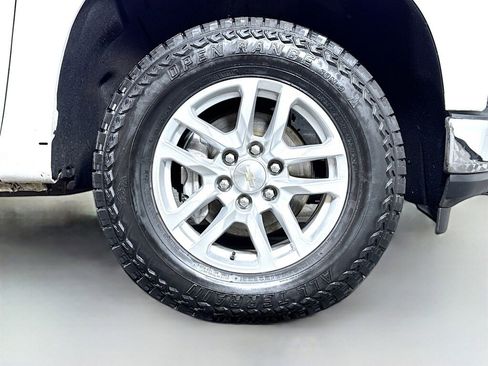 Used 2021 Chevrolet Silverado 1500 LT w/ Convenience Package II image 47