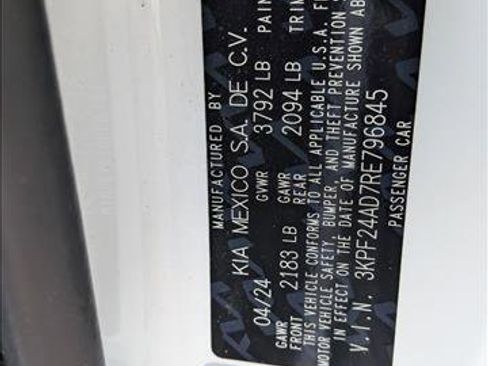 Used 2024 Kia Forte LXS w/ LXS Technology Package FWD image 21