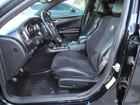 Used 2022 Dodge Charger Scat Pack RWD image 17