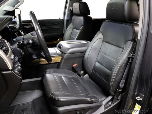 Used 2016 GMC Yukon XL Denali w/ Open Road Package image 9