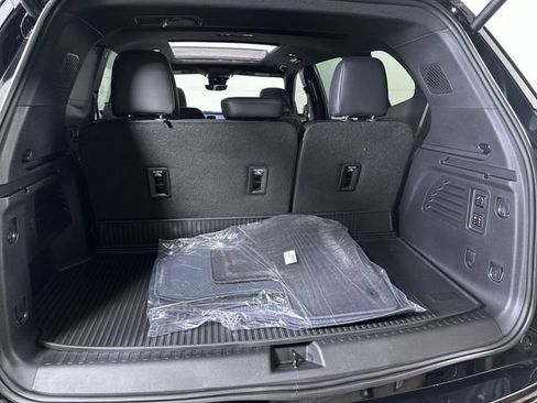 New 2026 Buick Enclave Sport Touring w/ Power Package FWD image 28
