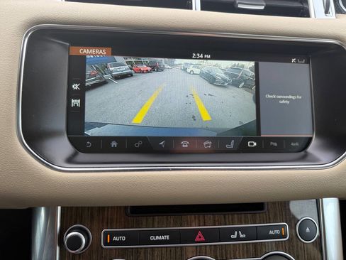 Used 2017 Land Rover Range Rover Sport HSE image 23