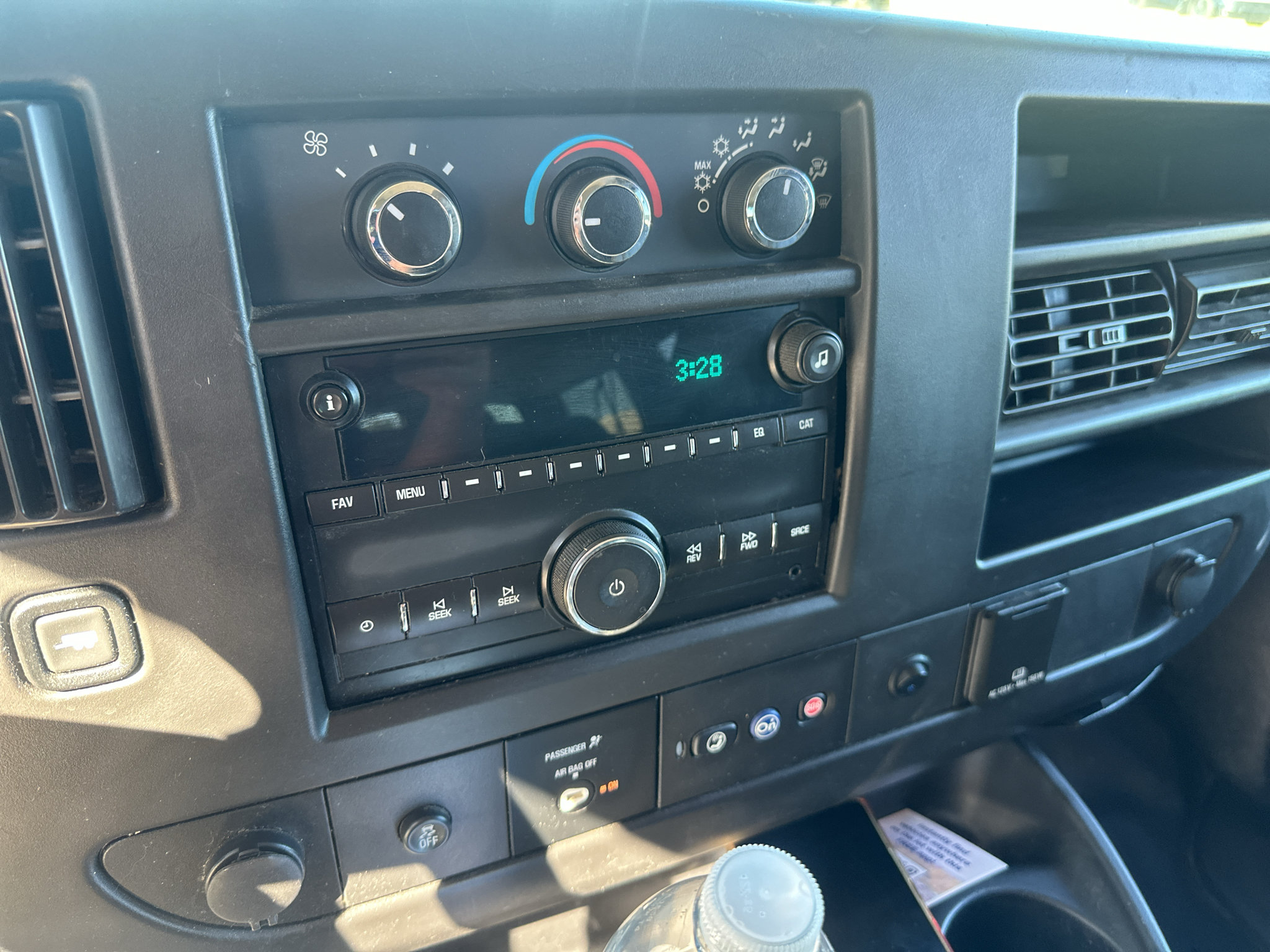 Used 2019 GMC Savana 3500 LS RWD image 9