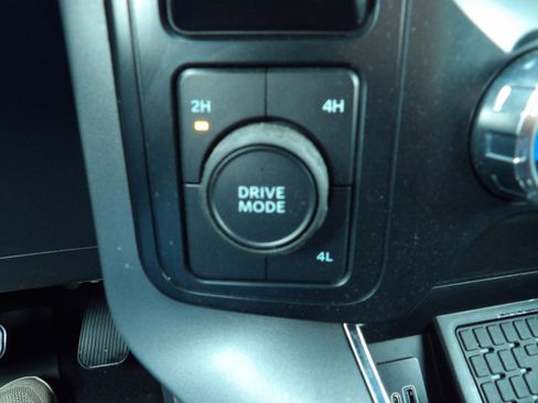 Used 2025 Ford F150 XLT w/ Equipment Group 302A MID AWD/4WD image 13