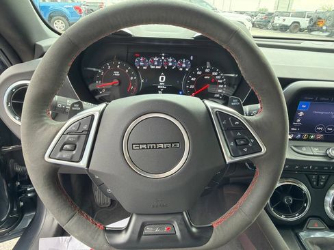Used 2022 Chevrolet Camaro ZL1 RWD image 25