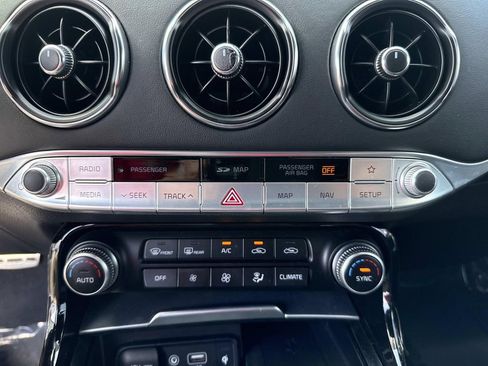 Used 2020 Kia Stinger GT2 RWD image 33