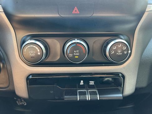 Used 2019 RAM 1500 Big Horn image 18