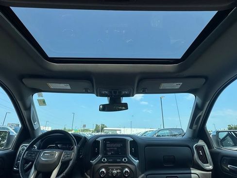 Used 2022 GMC Sierra 1500 Denali w/ Driver Alert Package II AWD/4WD image 15