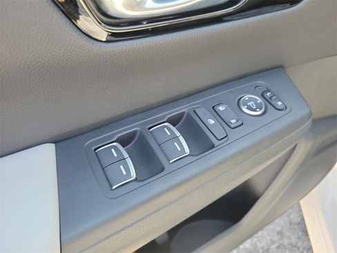 Used 2026 Honda CR-V EX-L image 17