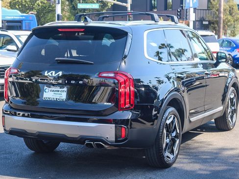 Used 2025 Kia Telluride S AWD/4WD image 9